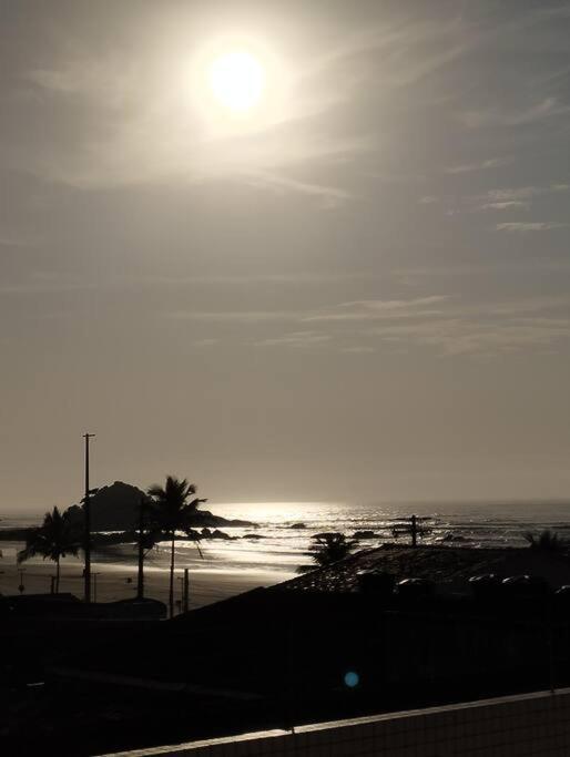 Apartamento Na Frente Da Praia Itanhaém Exterior foto